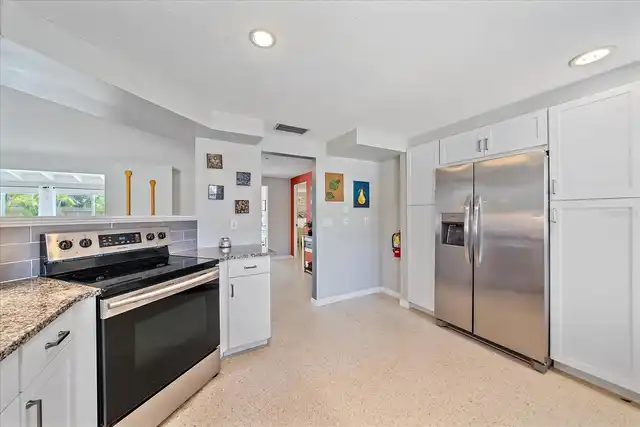 Listing Photo 16
