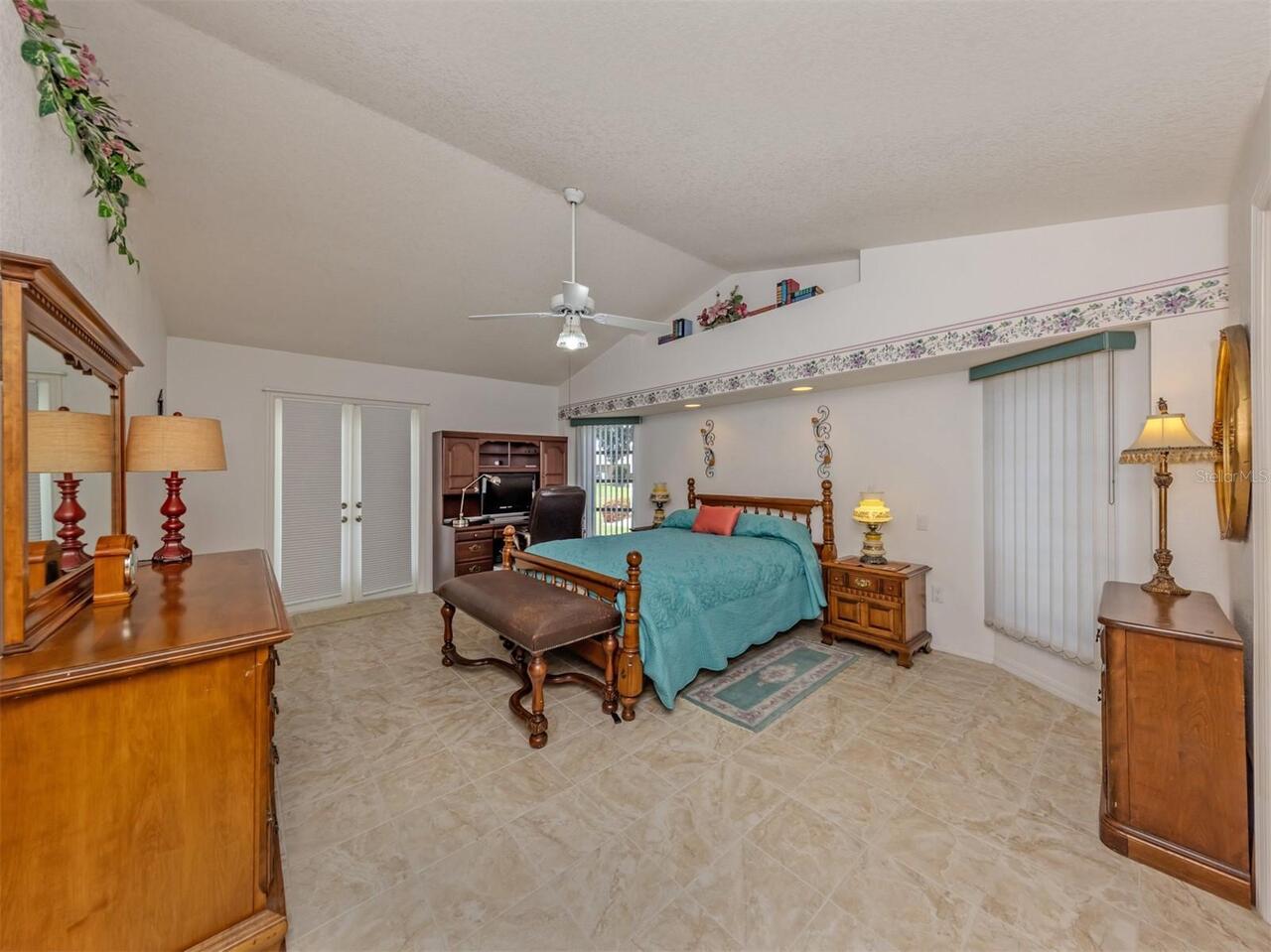 Listing Photo 17
