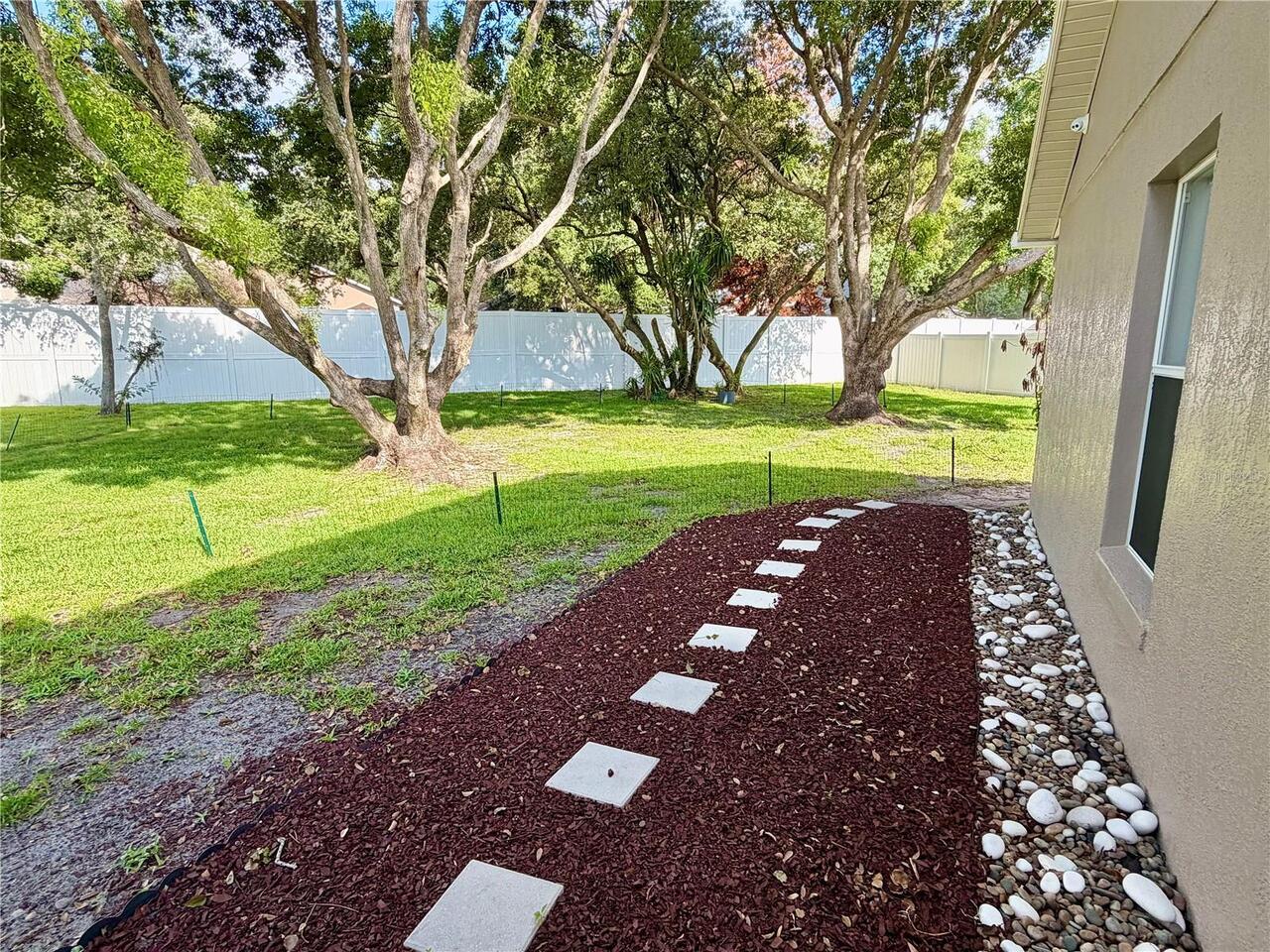 Listing Photo 14