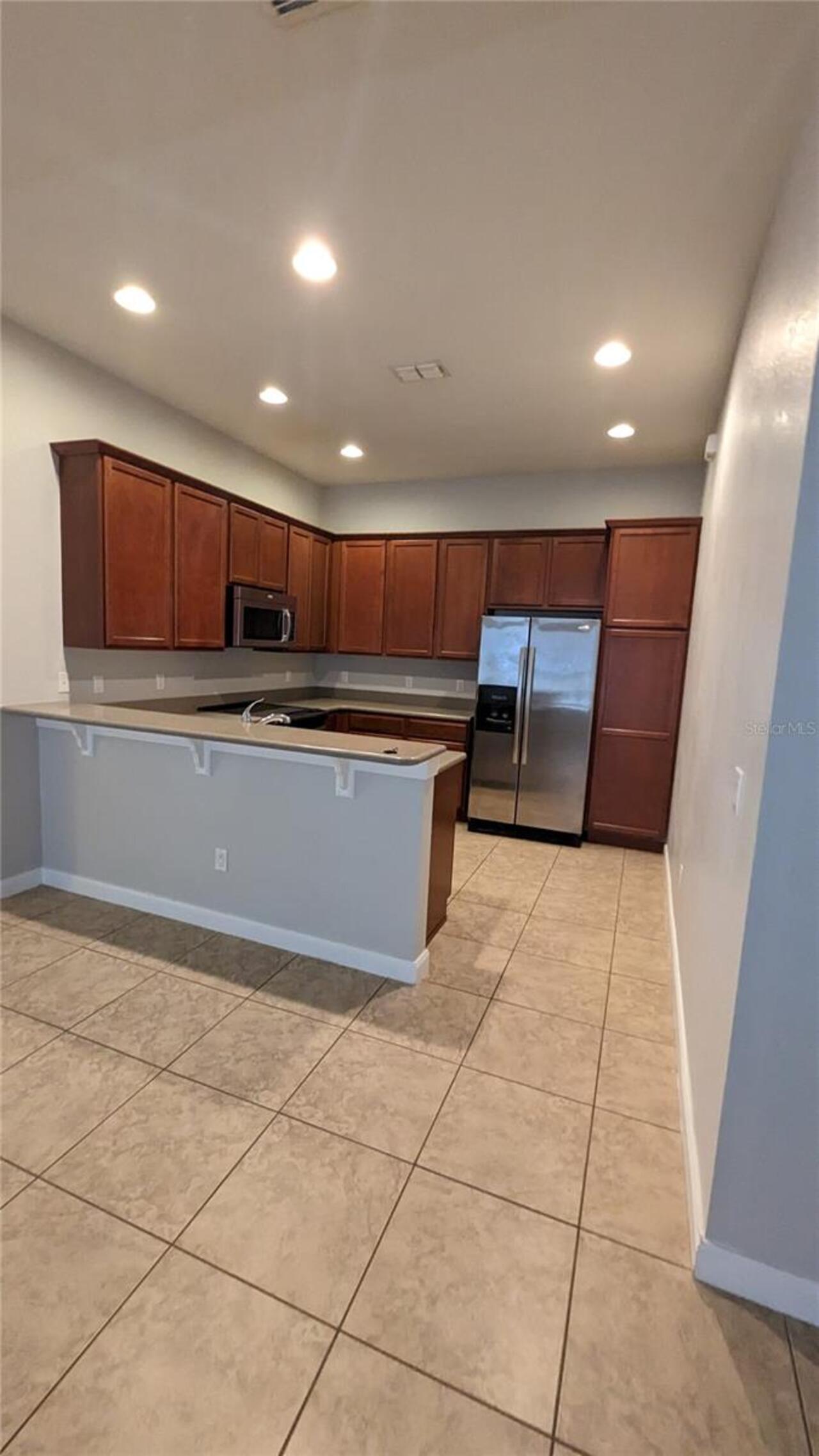 Listing Photo 8