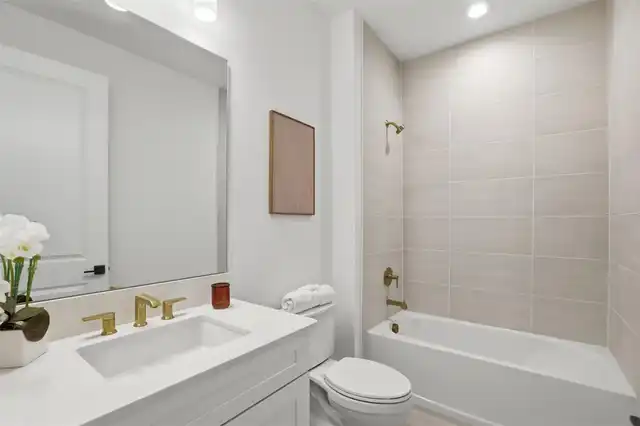Listing Photo 7