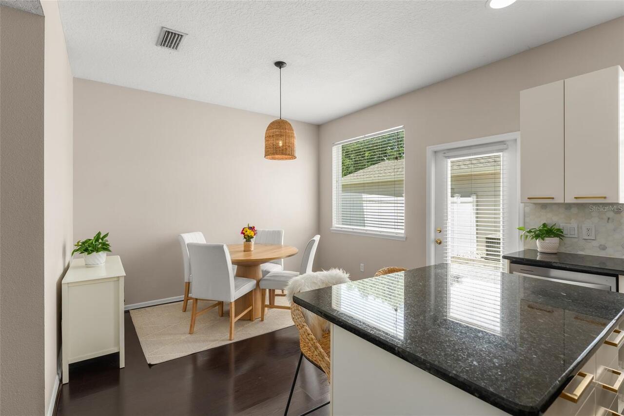 Listing Photo 15