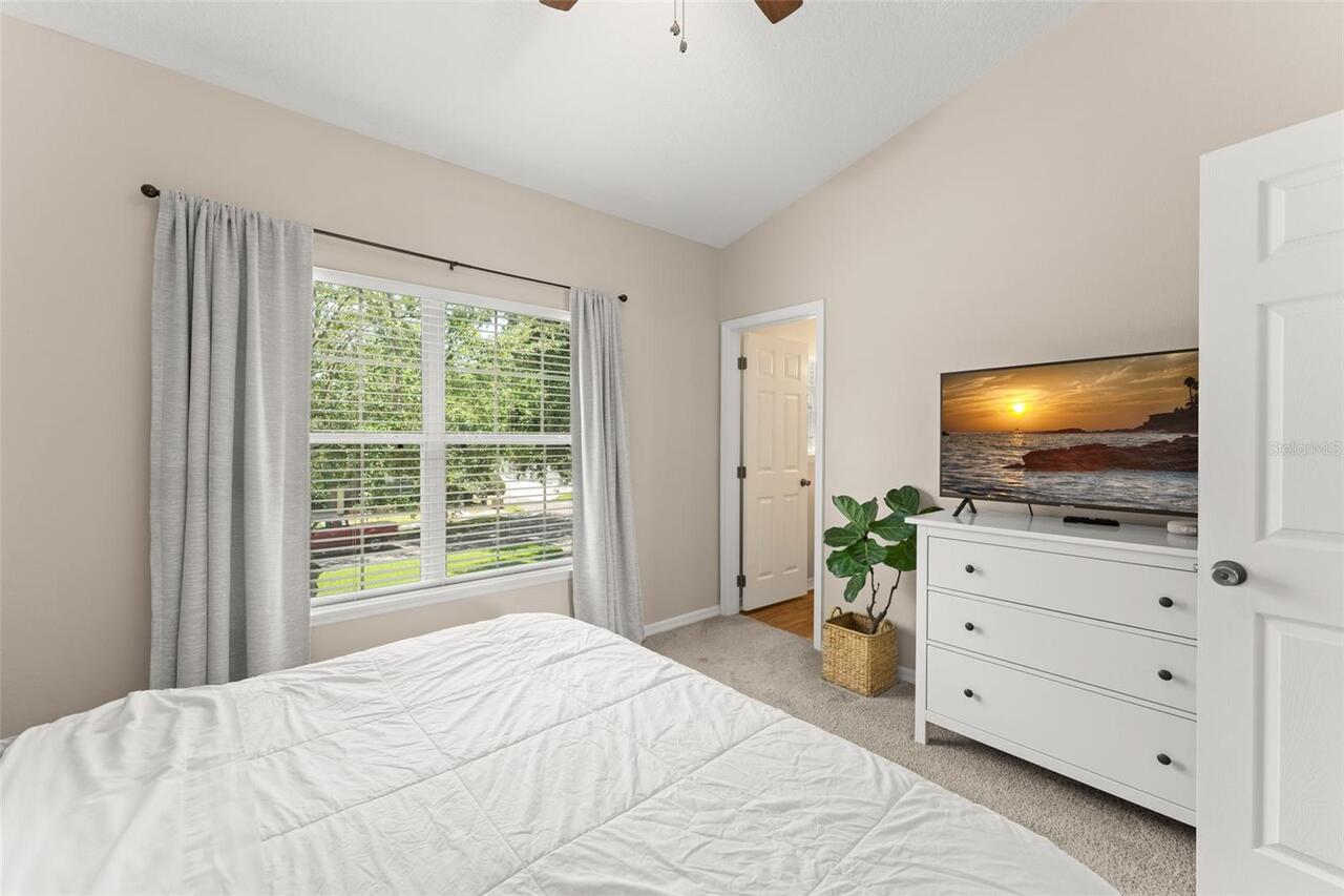Listing Photo 33