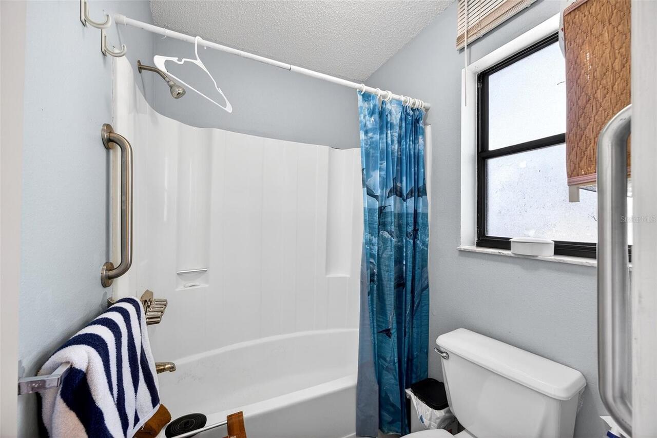 Listing Photo 15