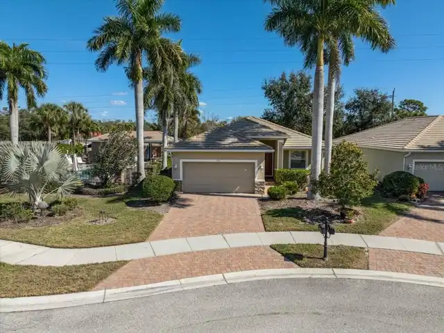 Listing Photo 10