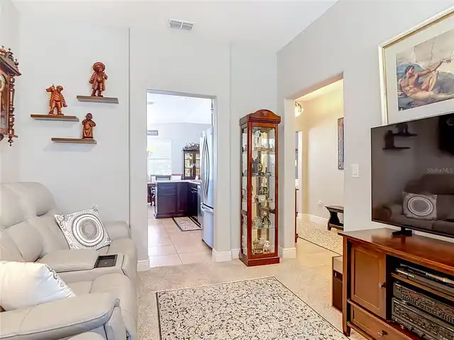 Listing Photo 14