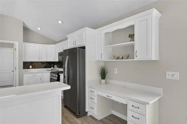 Listing Photo 33
