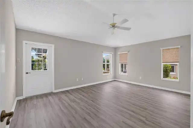 Listing Photo 35
