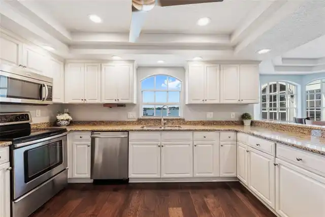 Listing Photo 22