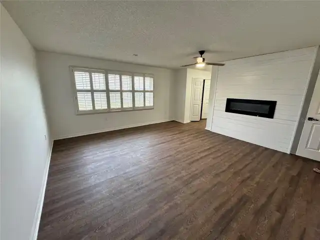 Listing Photo 34