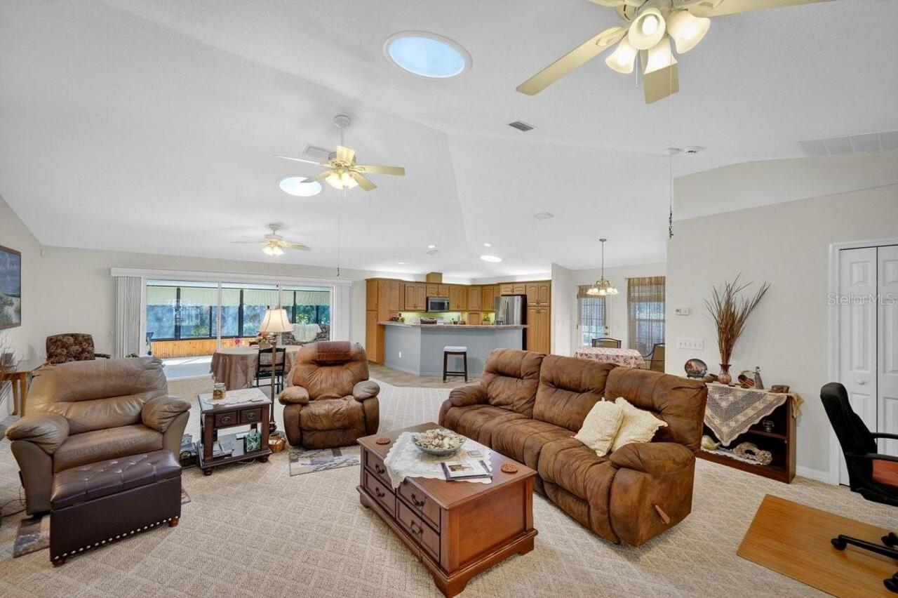Listing Photo 9