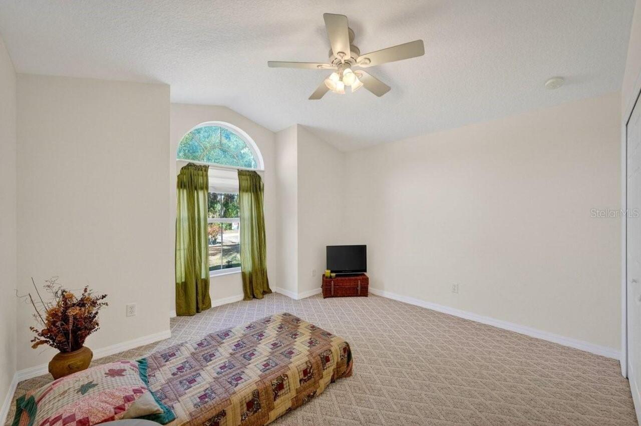 Listing Photo 32