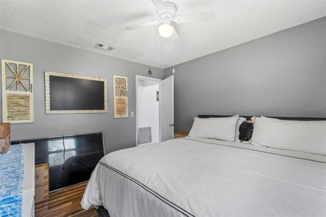 Listing Photo 32