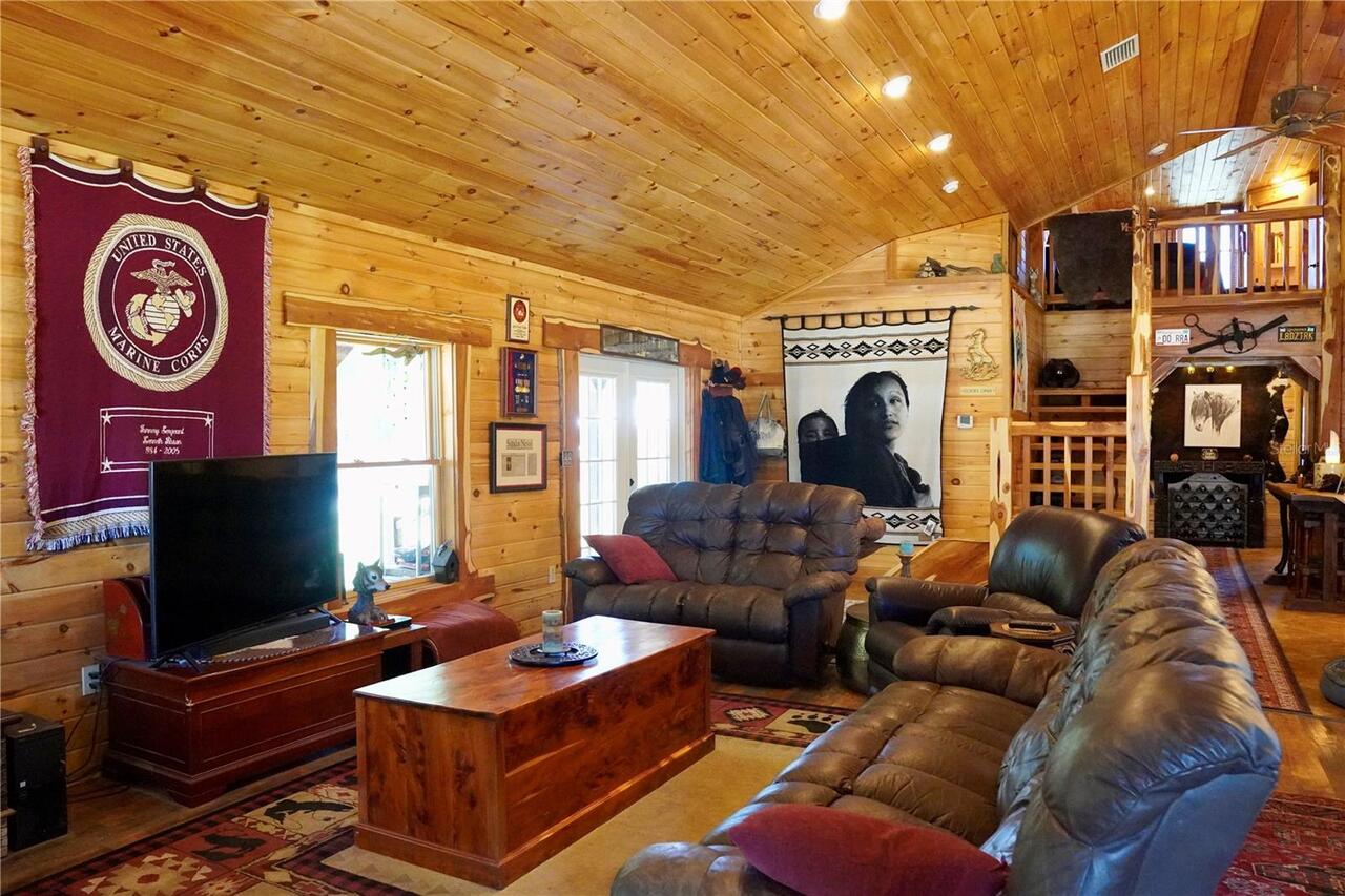 Listing Photo 10