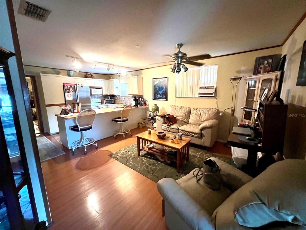 Listing Photo 6