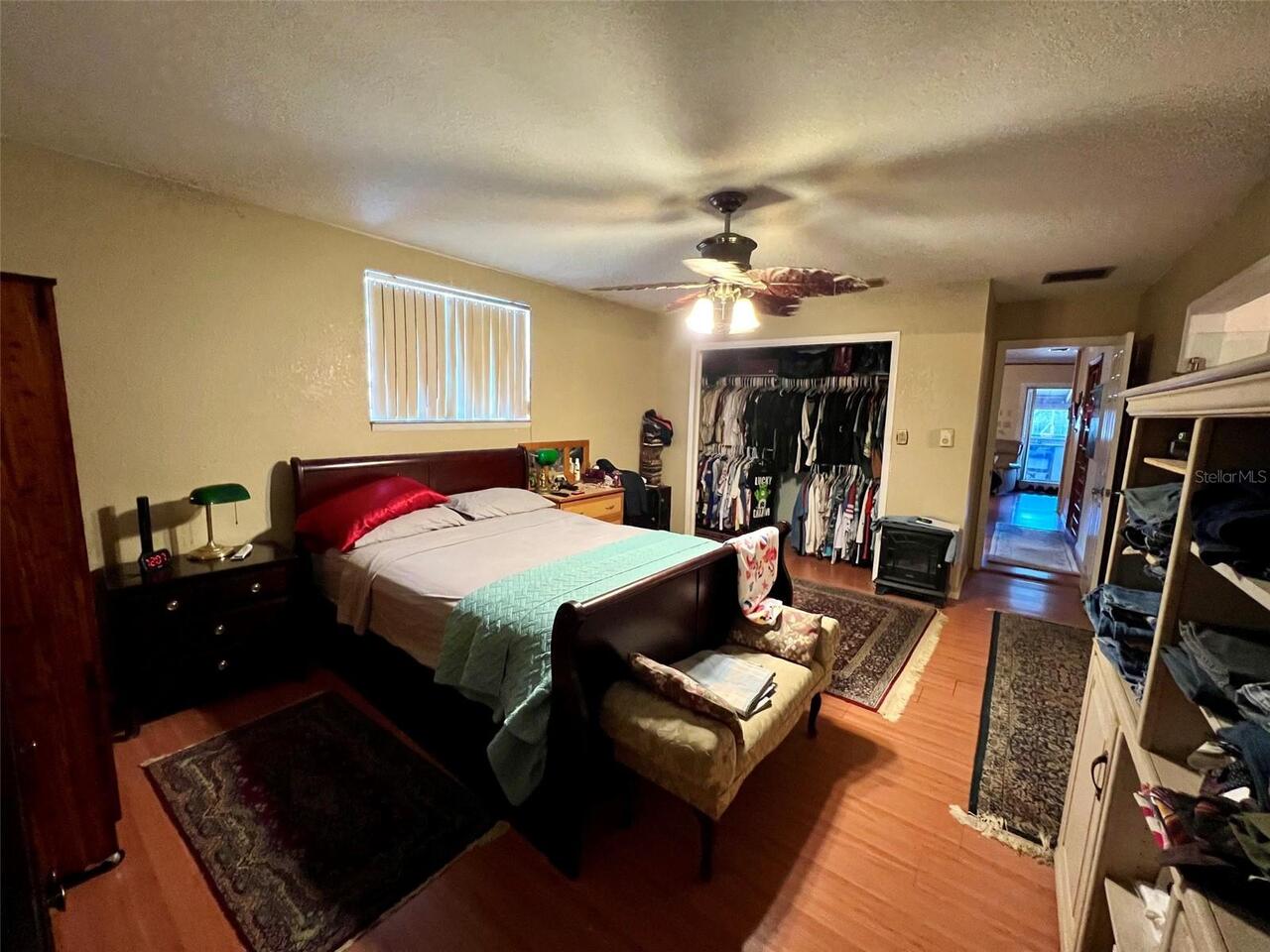 Listing Photo 11