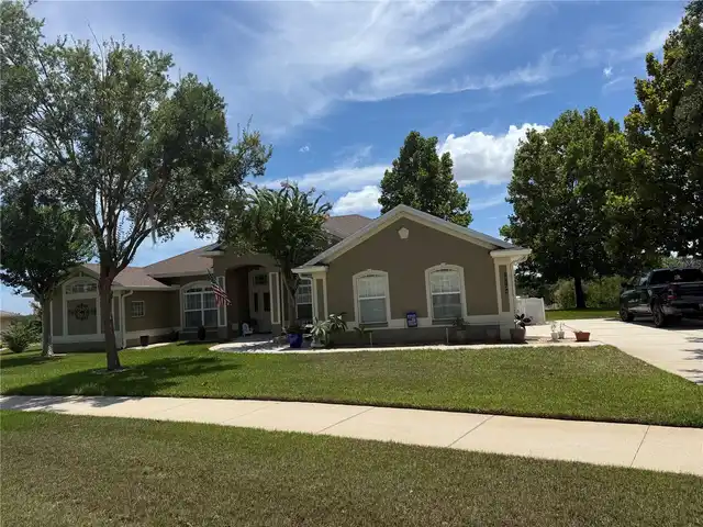 Listing Photo 9