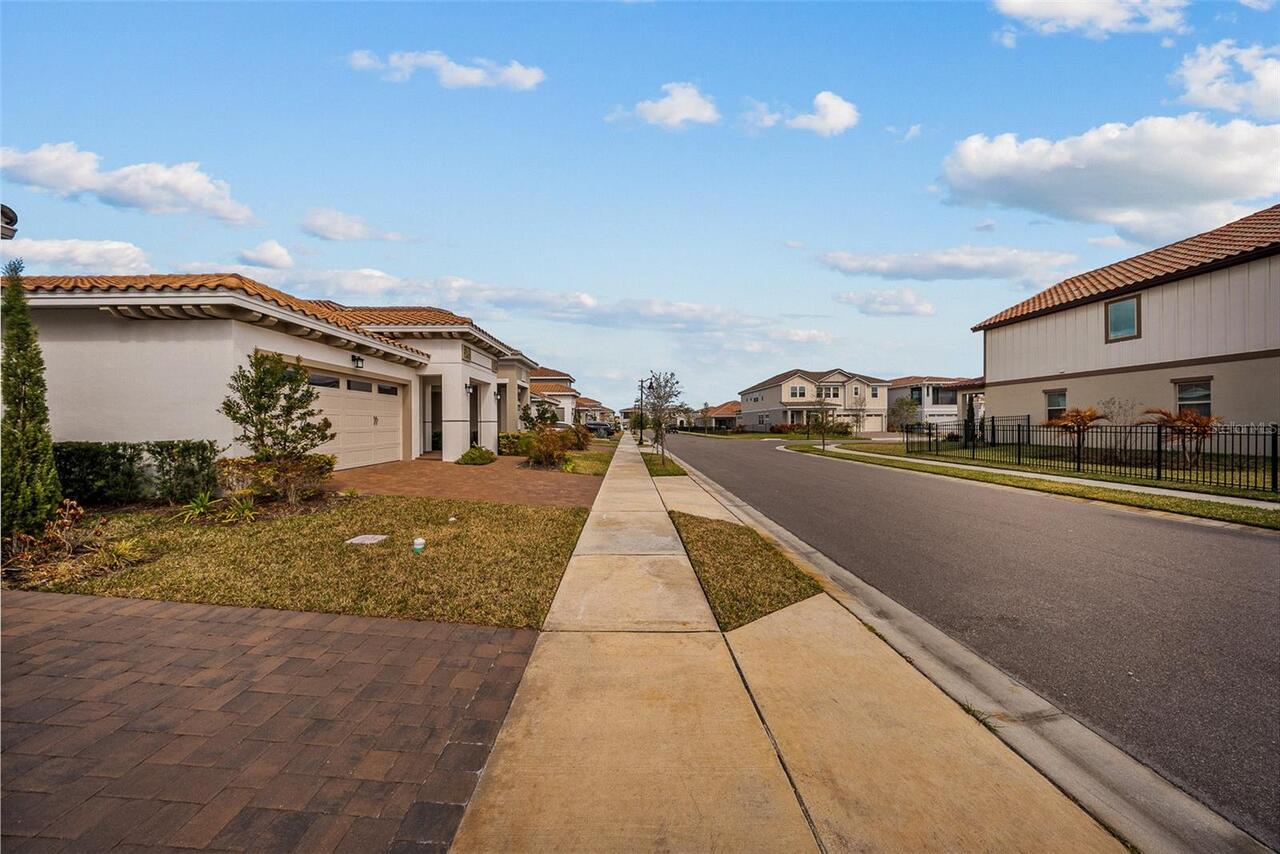 Listing Photo 8