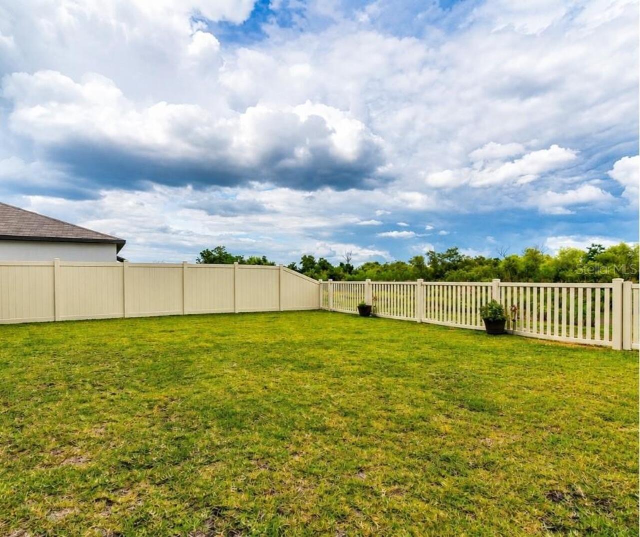 Listing Photo 8