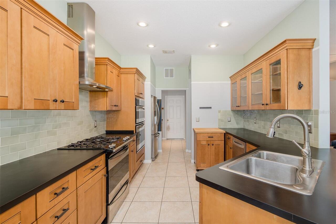 Listing Photo 9