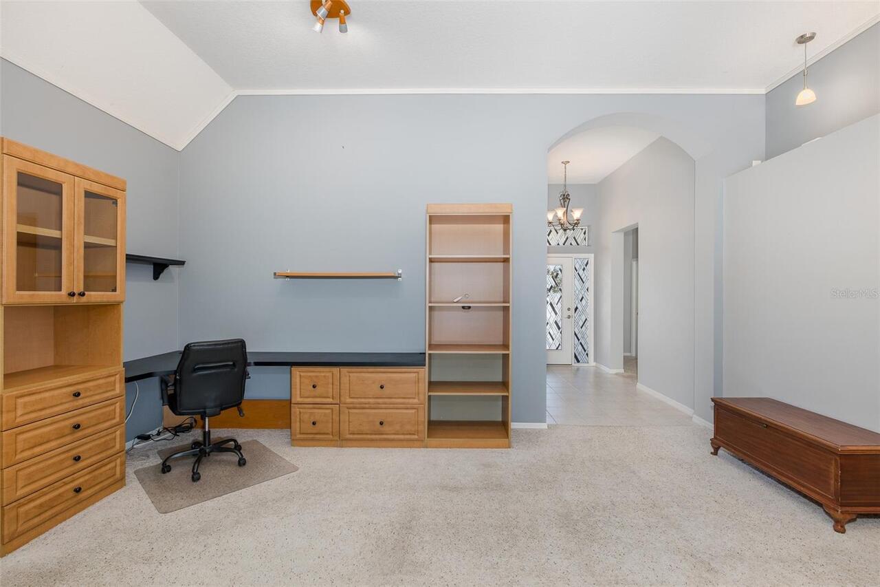Listing Photo 14