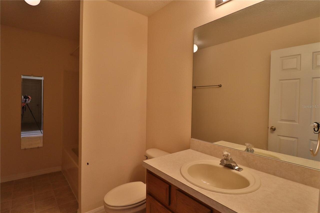 Listing Photo 8