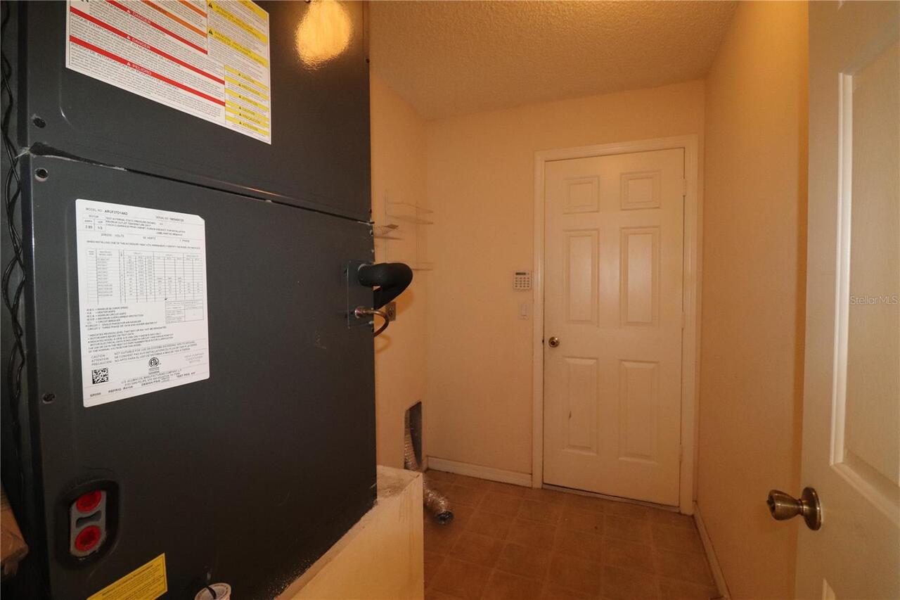 Listing Photo 9