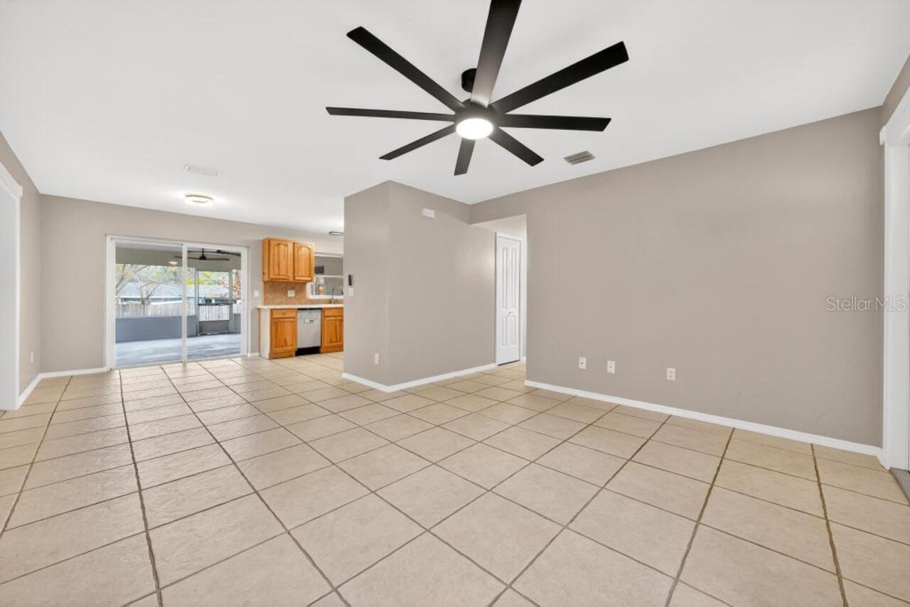 Listing Photo 9