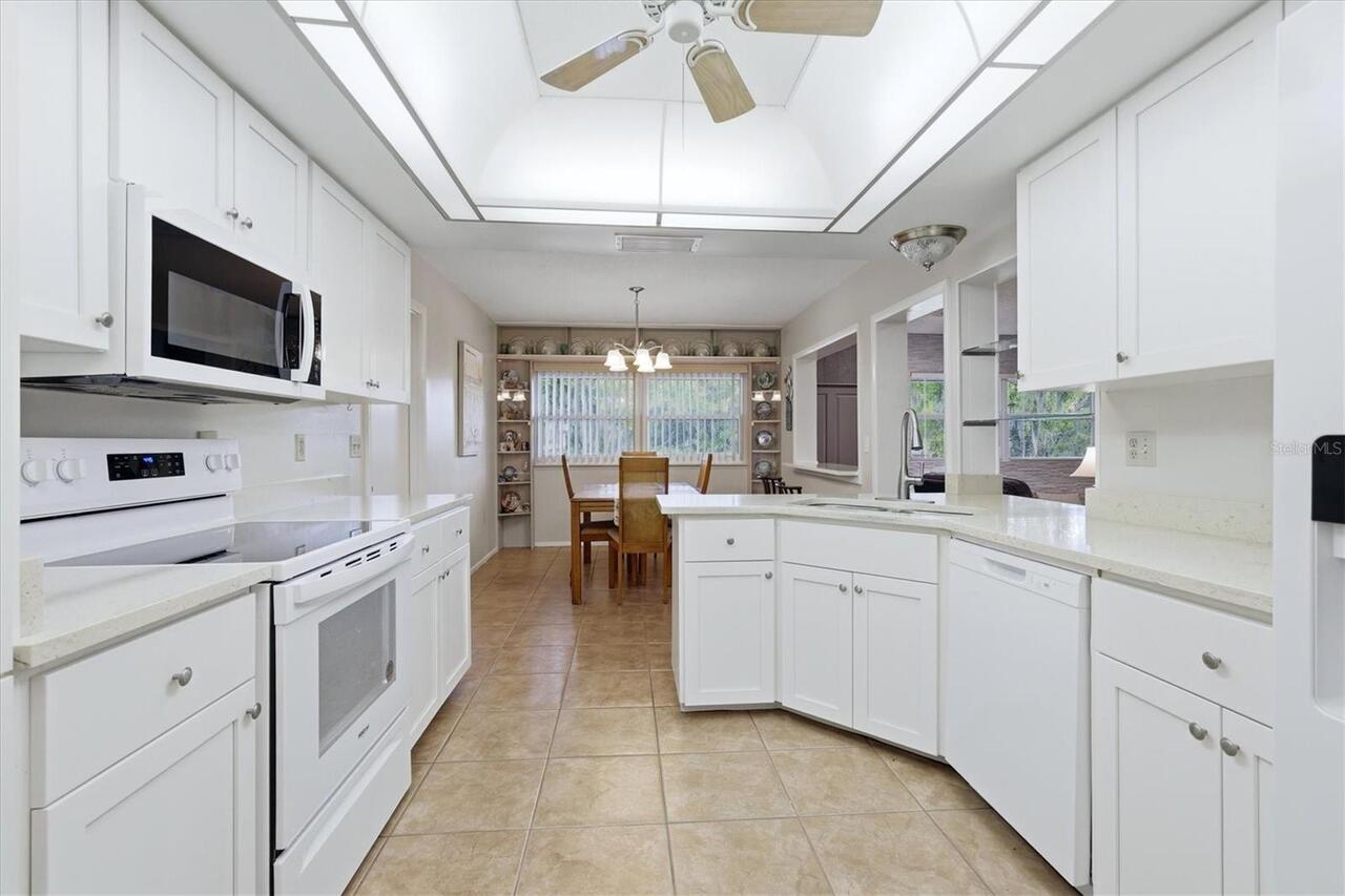 Listing Photo 11