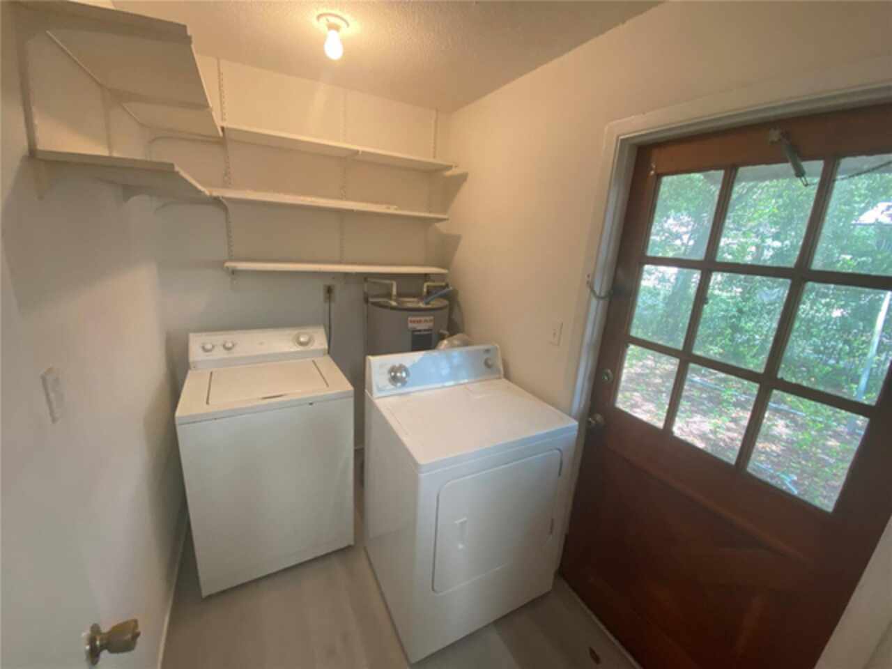 Listing Photo 8