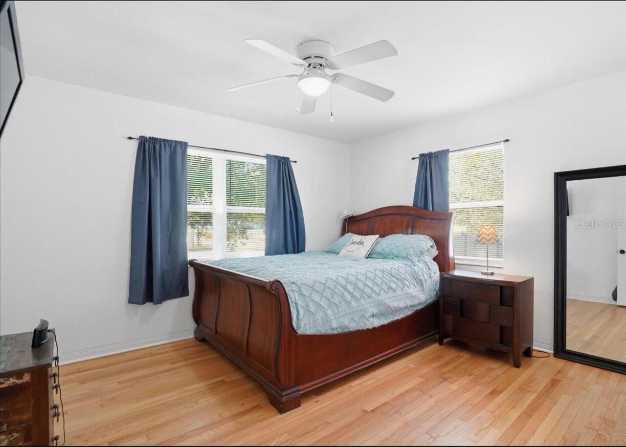 Listing Photo 11