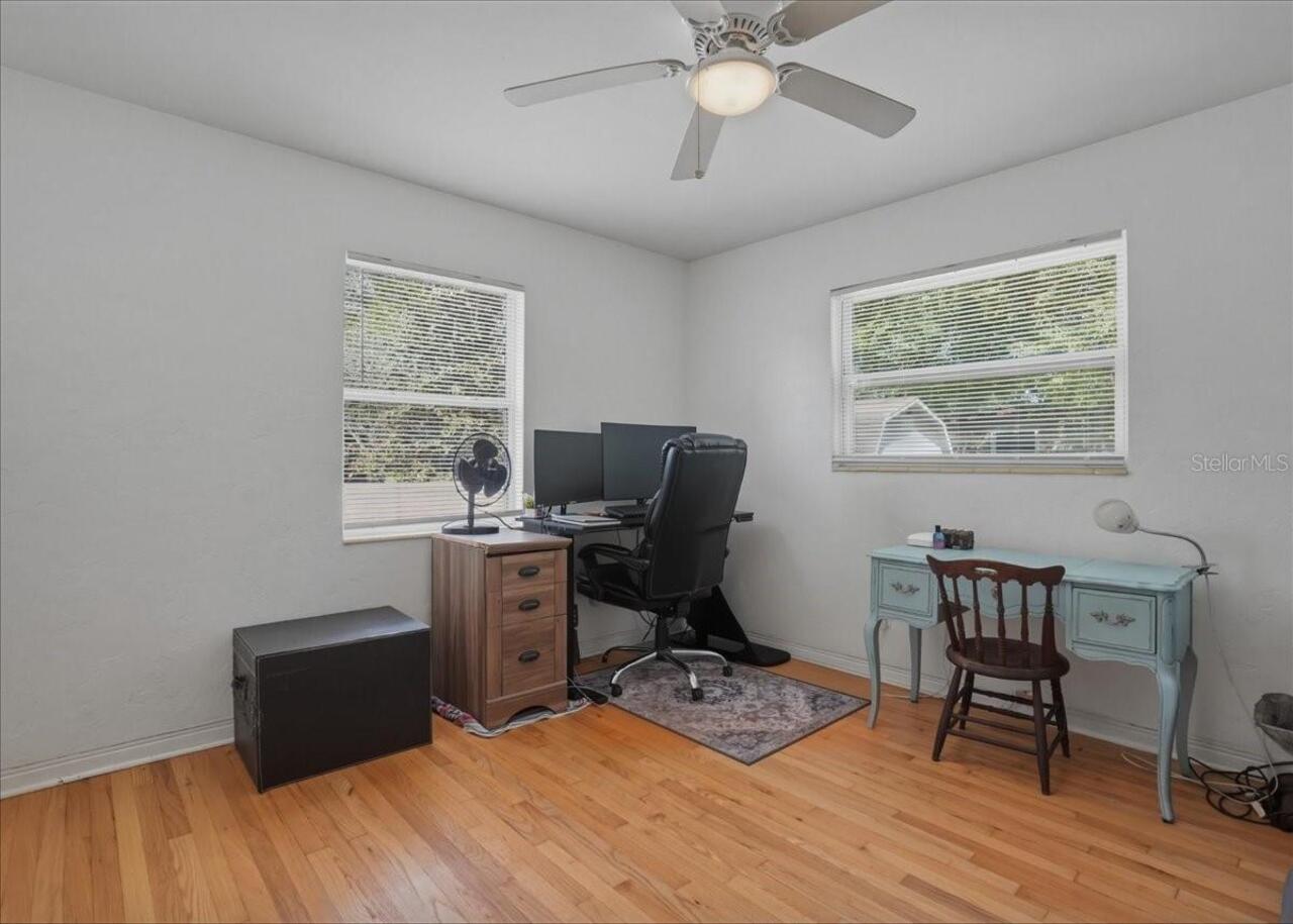 Listing Photo 12