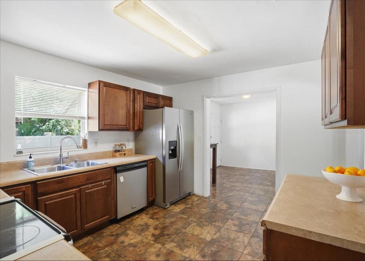 Listing Photo 14