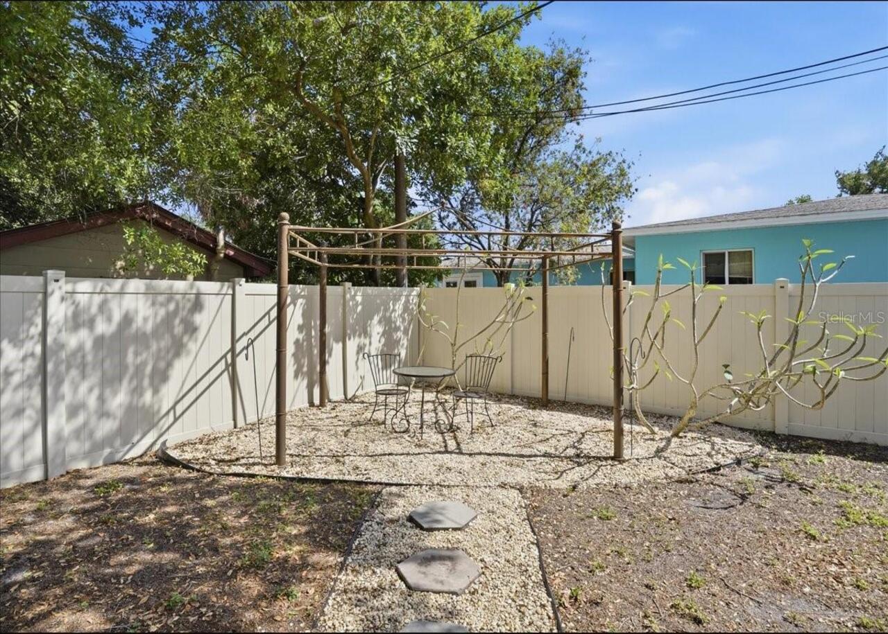 Listing Photo 22