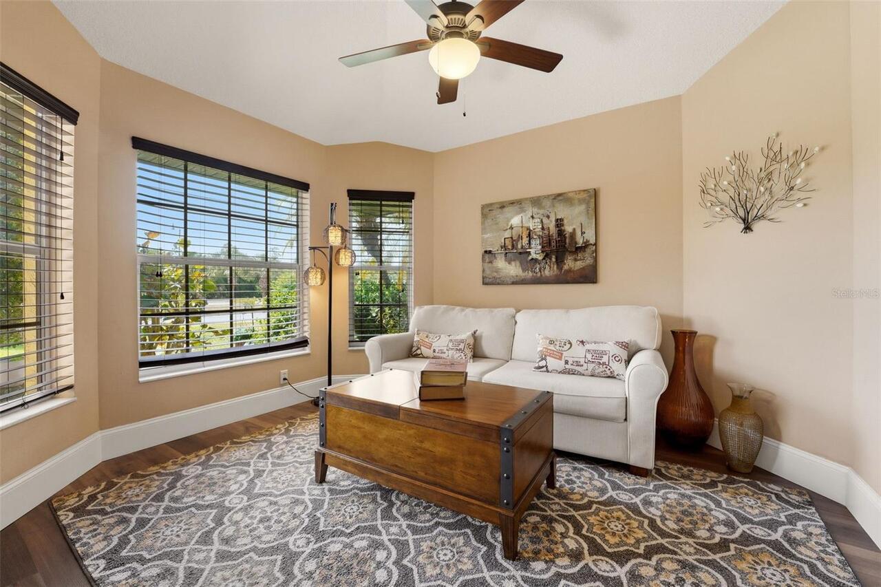 Listing Photo 10
