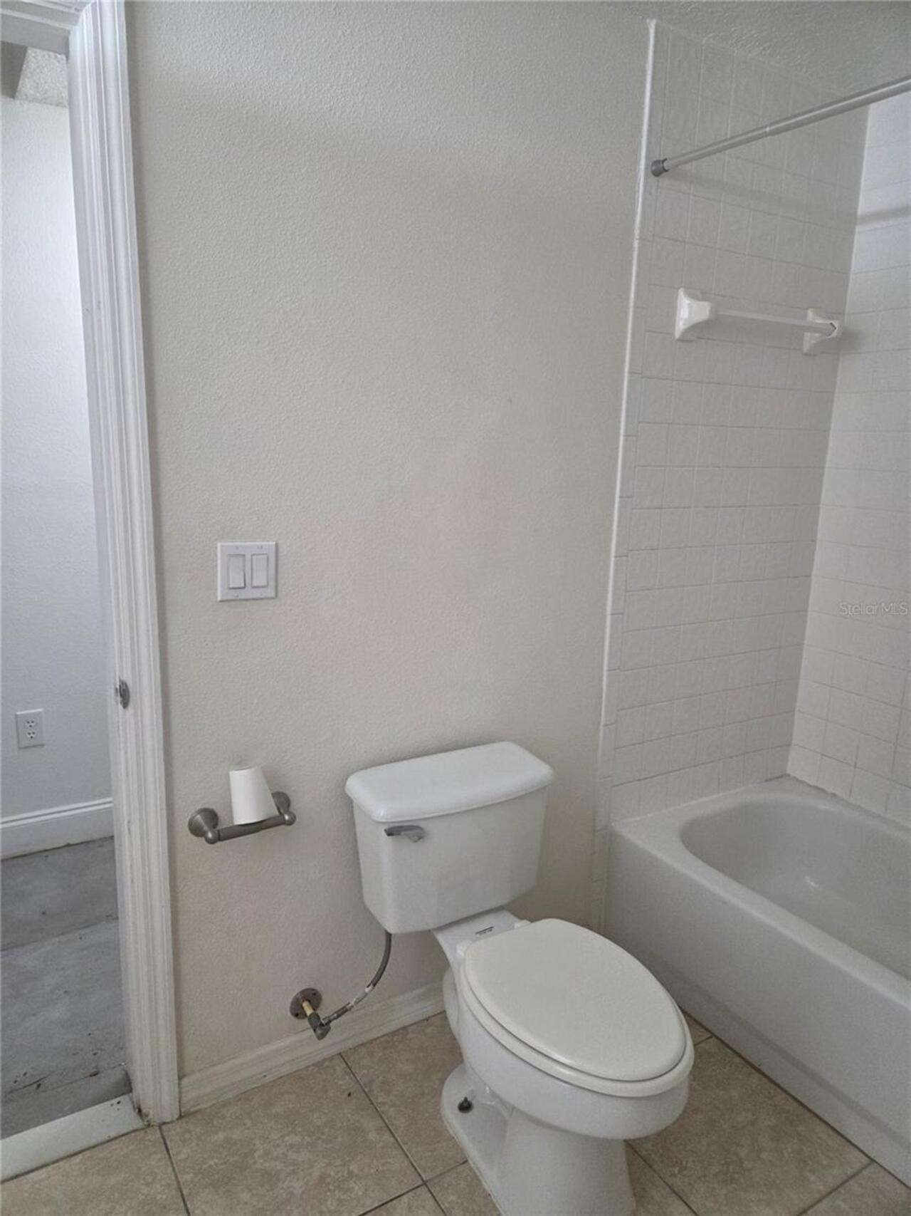 Listing Photo 8