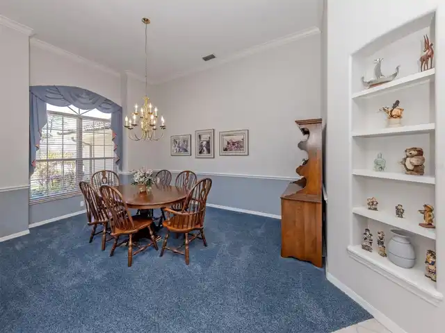 Listing Photo 7