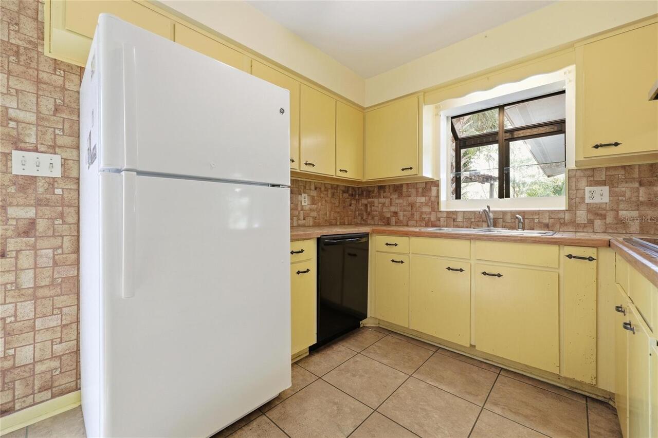 Listing Photo 16