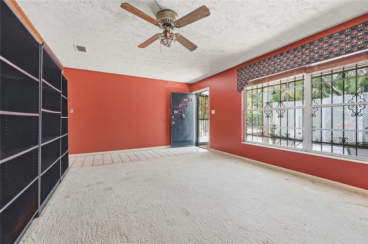 Listing Photo 9