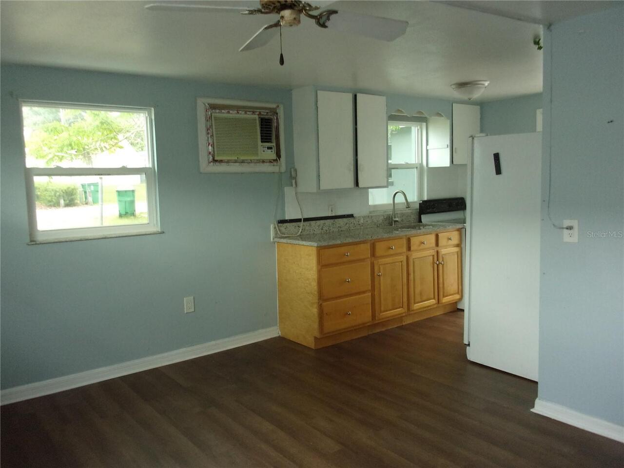 Listing Photo 6