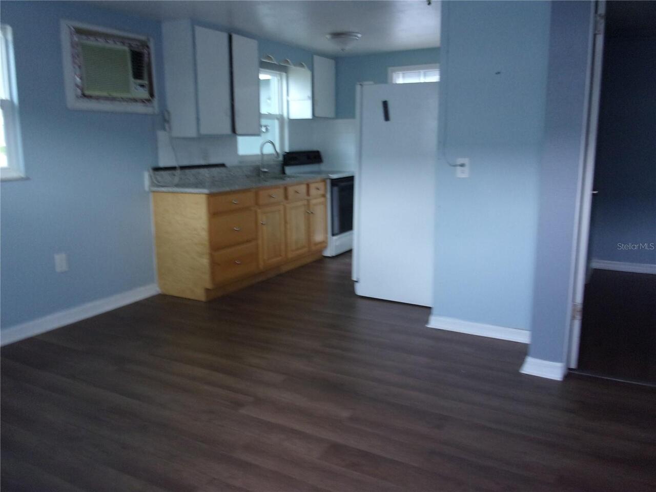 Listing Photo 7