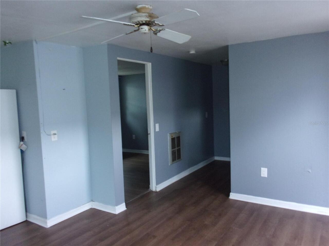 Listing Photo 8