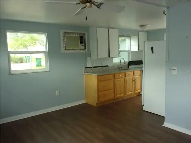 Listing Photo 6