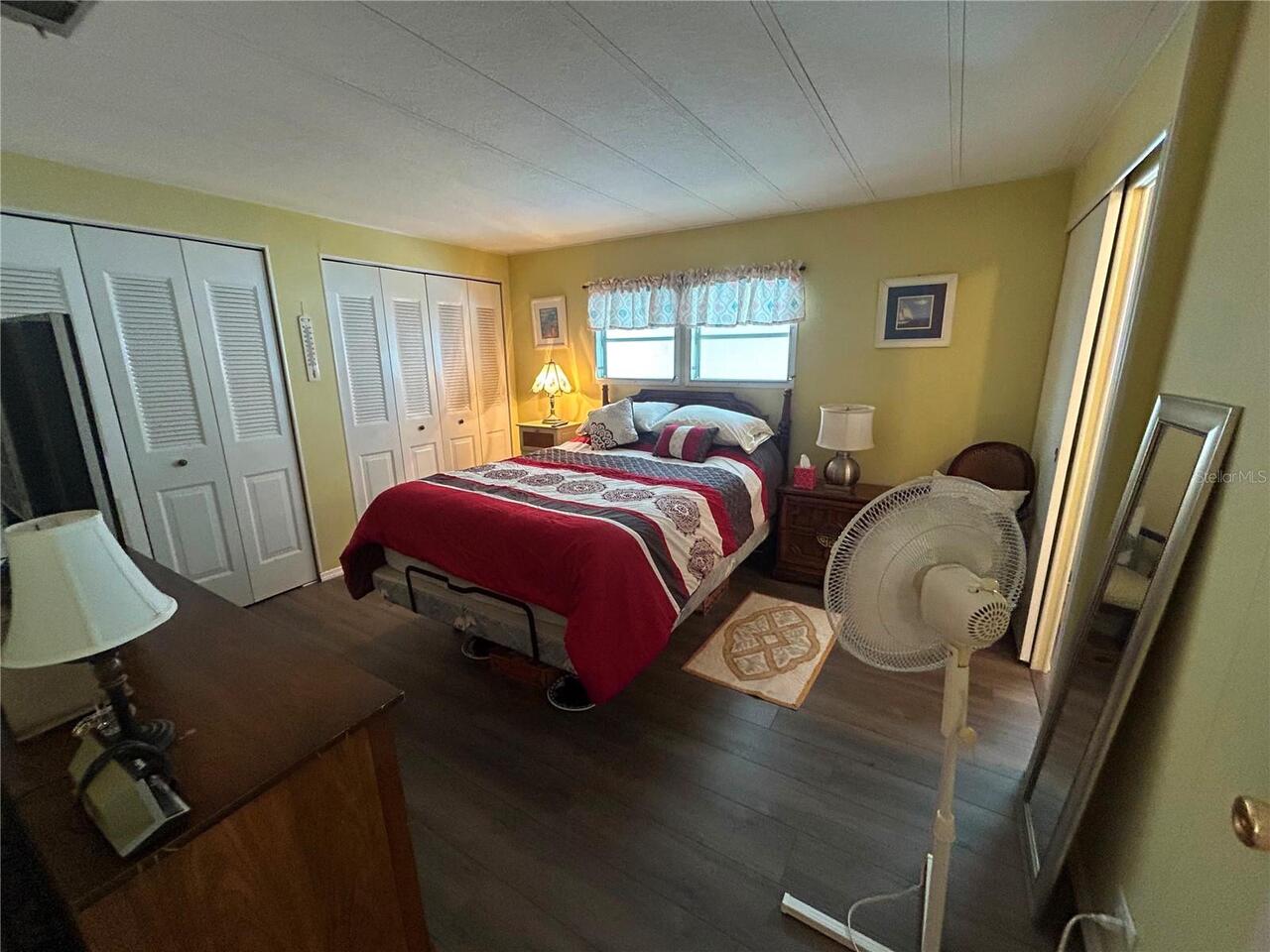 Listing Photo 12