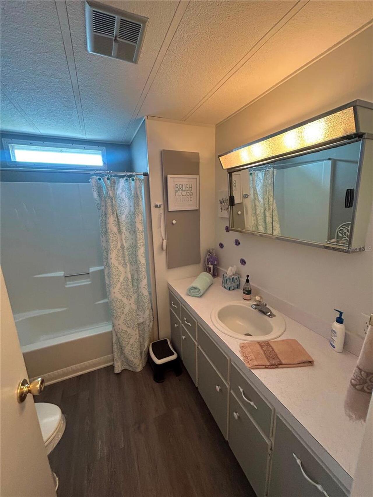 Listing Photo 15