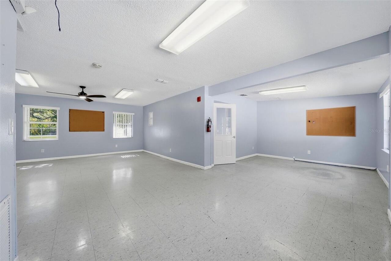 Listing Photo 16