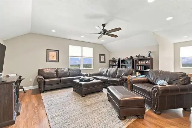 Listing Photo 29