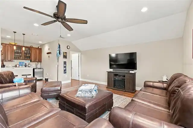 Listing Photo 27
