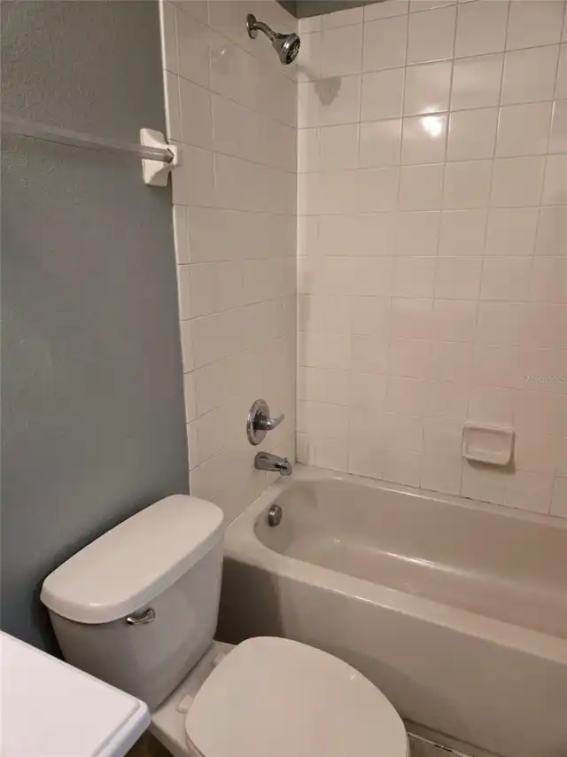 Listing Photo 10