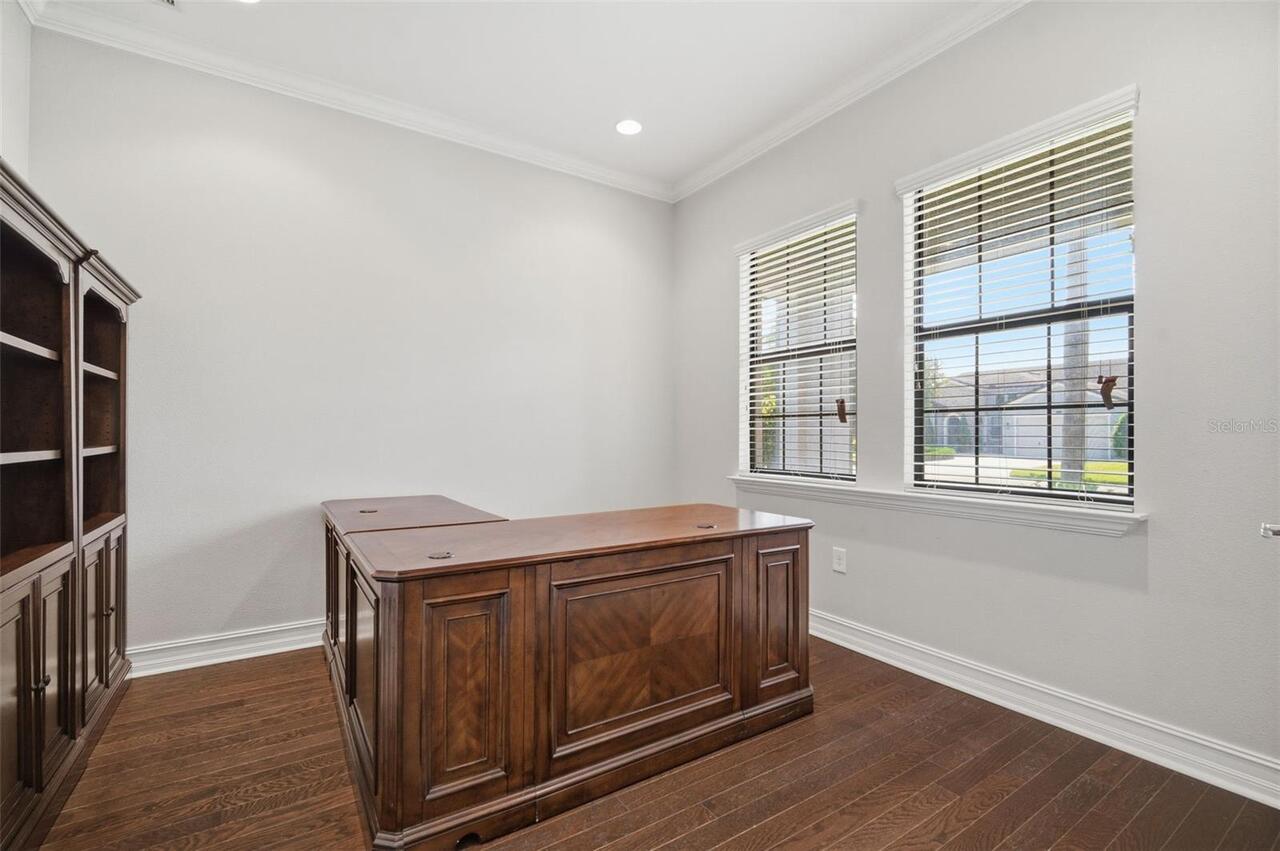 Listing Photo 9